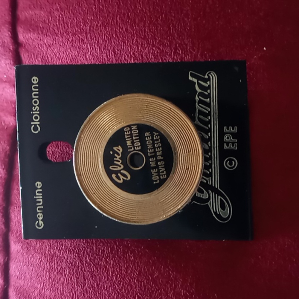 Elvis Presley Love Me Tender Lapel Push Pin Limited Edition Graceland